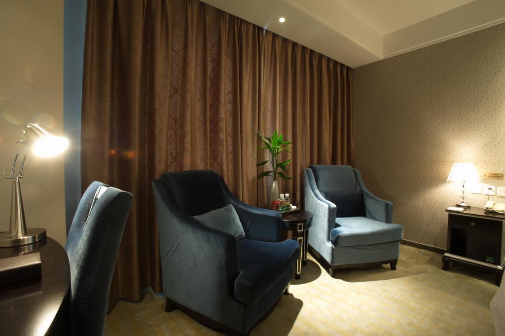Chengdu Xuanya Yingyue Hotel Экстерьер фото