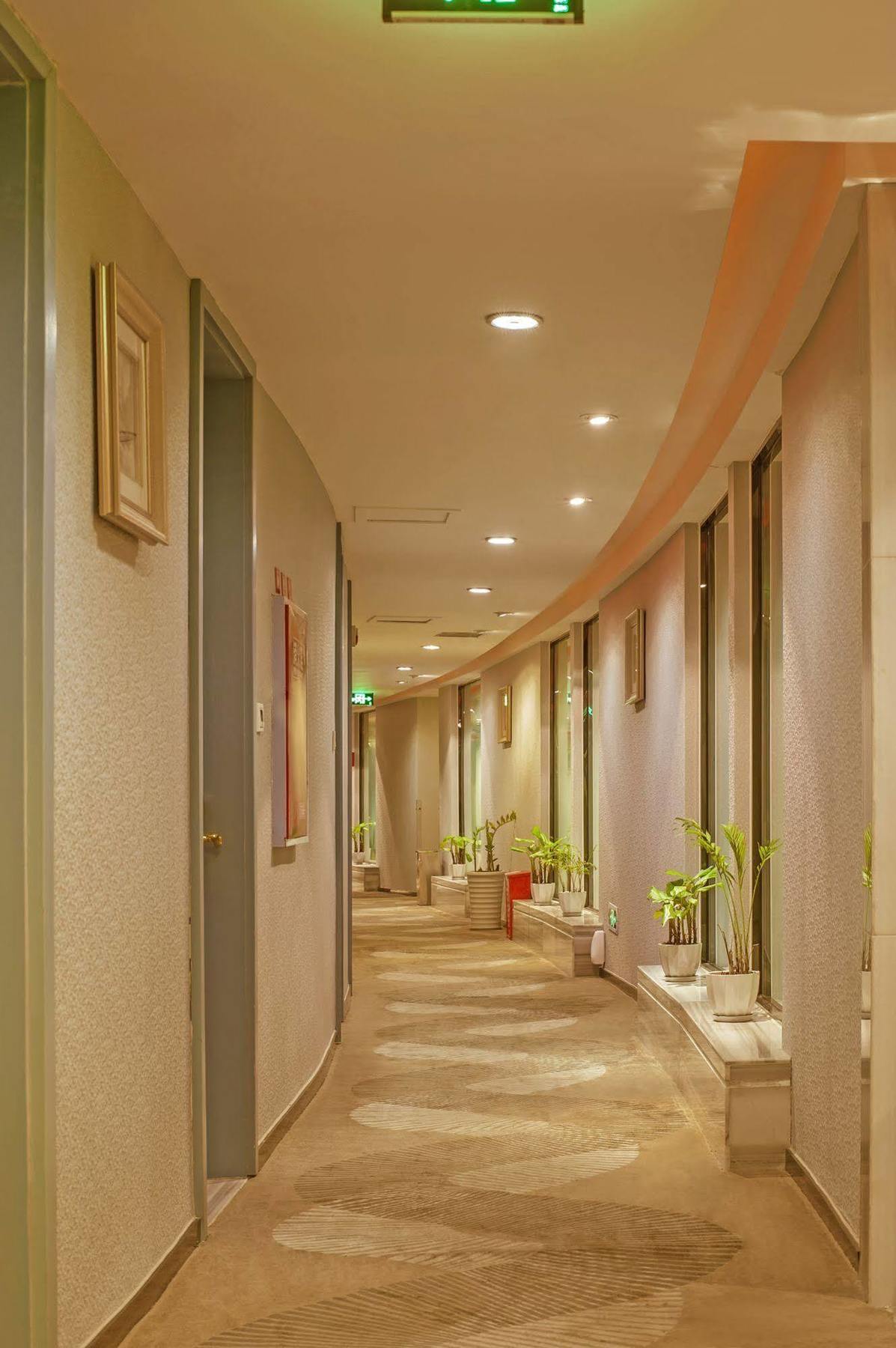Chengdu Xuanya Yingyue Hotel Экстерьер фото